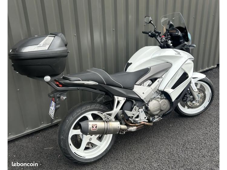 HONDA VFR 800 X